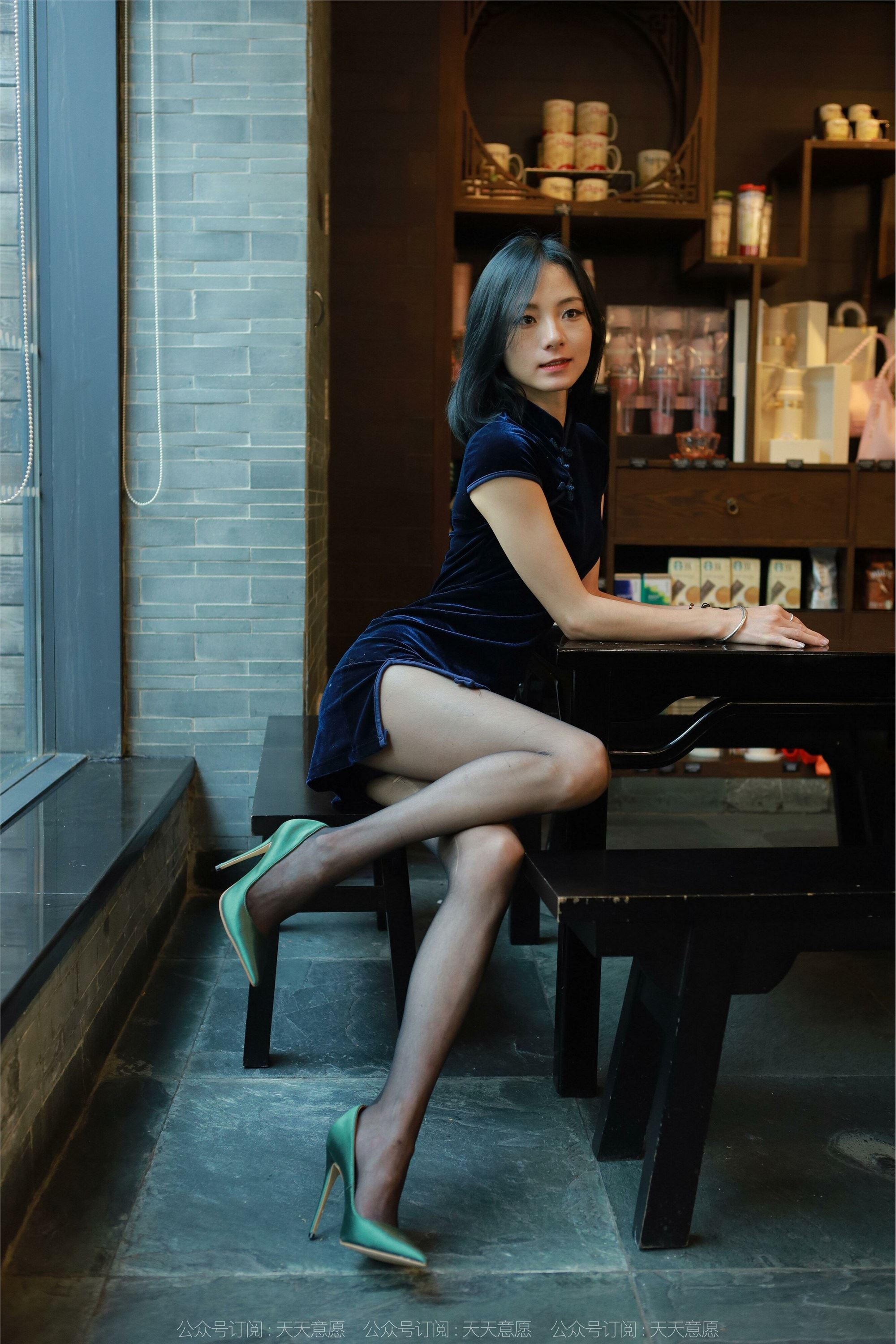 IESS异思趣向  2022.05.18 丝享家 1092：小六《深蓝旗袍》